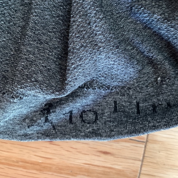 Lululemon top - Picture 2 of 4